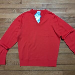 Gifford Fox 100% Wool NWT Men's V-Neck Sweater in Bright Red 38"